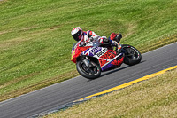 anglesey-no-limits-trackday;anglesey-photographs;anglesey-trackday-photographs;enduro-digital-images;event-digital-images;eventdigitalimages;no-limits-trackdays;peter-wileman-photography;racing-digital-images;trac-mon;trackday-digital-images;trackday-photos;ty-croes